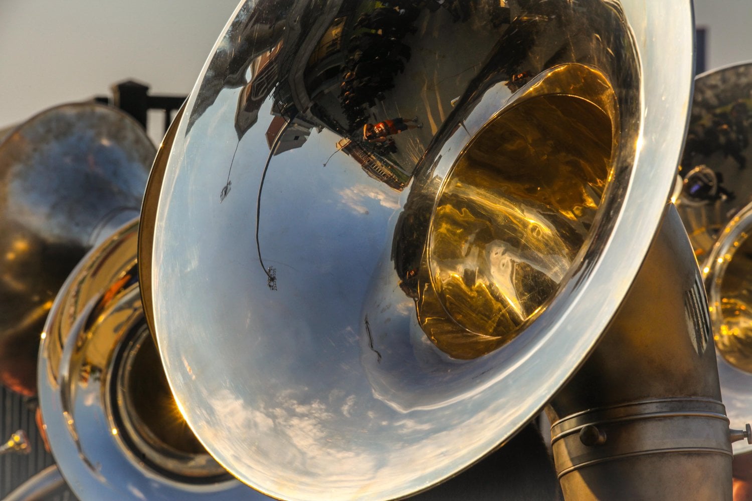 Messing Tuba Trichter spiegelglänzend poliert